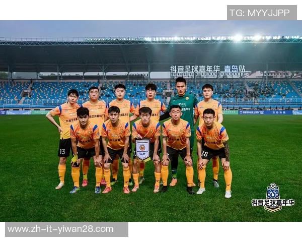 中国足球男球星抖音账号曝光 粉丝热议与球场外生活分享